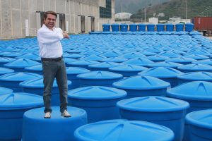 500 tanques con capacidad para almacenar 900, 1.100 y 2.000 litros serán distribuidos en CDI, escuelas, ambulatorios y Bases de Misiones en la entidad carabobeña Foto: Prensa Gobernación de Carabobo