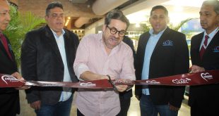 Gobernador Lacava inauguró feria de comida en el Aeropuerto Internacional Arturo Michelena Foto: Prensa Gobernación de Carabobo